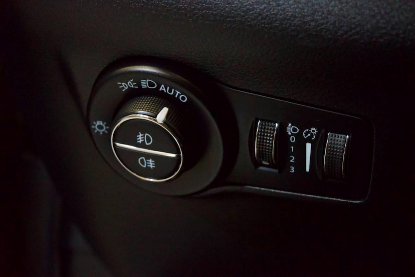 Foto do veículo JEEP COMPASS  LIMITED TD 2022 49.151 KM 146.900,00