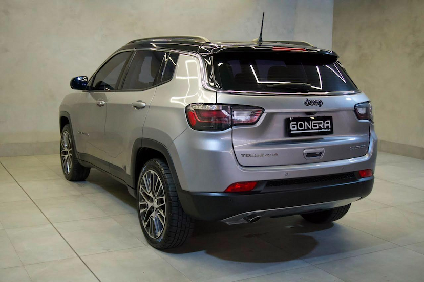 Foto do veículo JEEP COMPASS  LIMITED TD 2022 49.151 KM 146.900,00