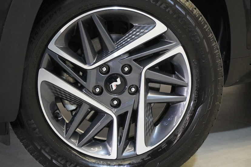 Foto do veículo HYUNDAI CRETA  N LINE 1.0 TGDI AT 2024 36.827 KM 136.900,00