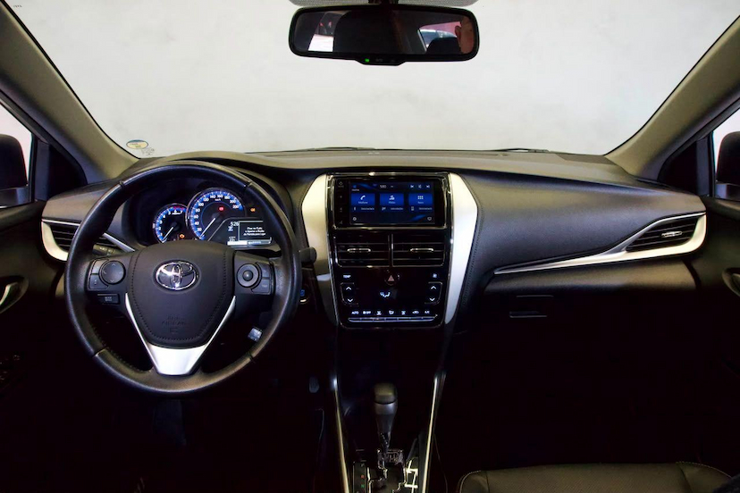 Foto do veículo TOYOTA YARIS  SD XS AT CONNECT 2022 58.361 KM 89.900,00