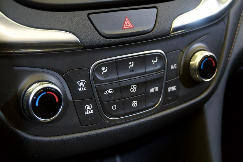 Foto do veículo CHEVROLET EQUINOX  PREMIER 2019 57.989 KM 120.900,00