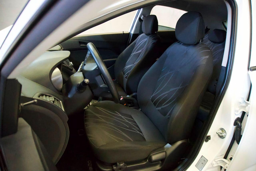 Foto do veículo HYUNDAI HB20  1.0 COMFORT STYLE 12V FLEX 4P MANUAL 2015 116.910 KM 46.900,00