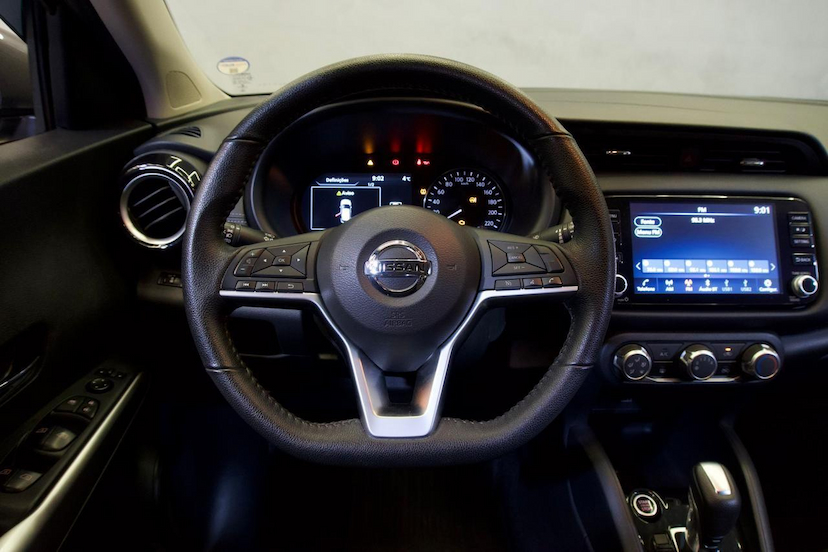 Foto do veículo NISSAN KICKS  ADVANCE CVT 2022 30.650 KM 95.900,00