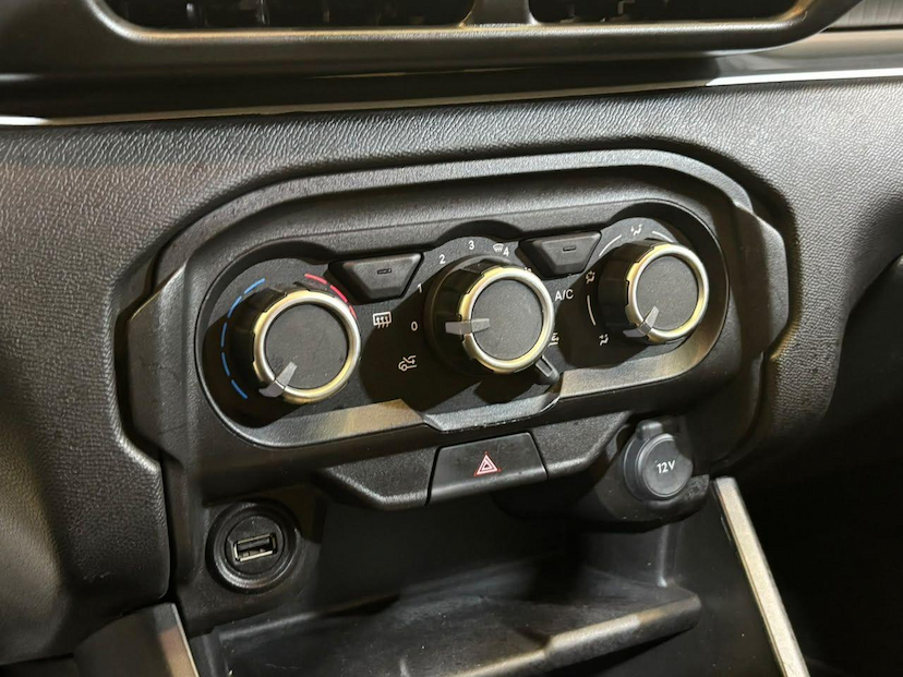 Foto do veículo CITROËN AIRCROSS  SHINE A 2024 43.953 KM 96.900,00