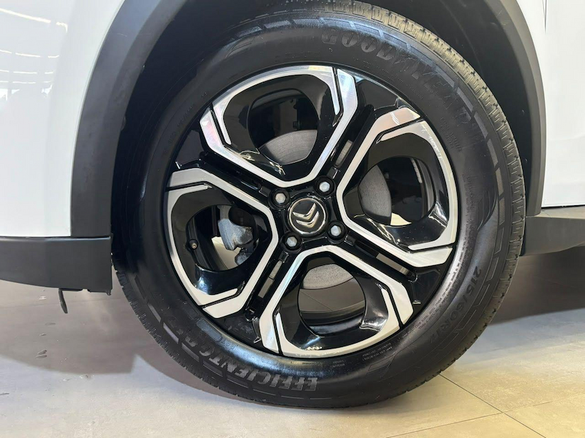 Foto do veículo CITROËN AIRCROSS  SHINE A 2024 43.953 KM 96.900,00