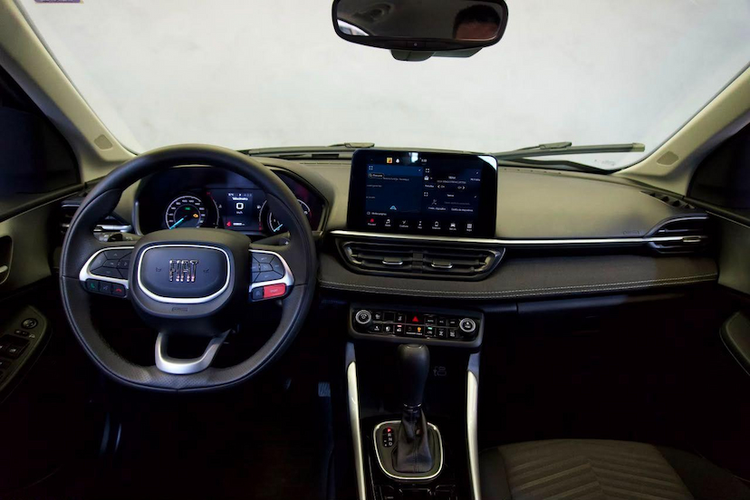 Foto do veículo FIAT FASTBACK  AUDACE HYB 2025 13.802 KM 119.900,00
