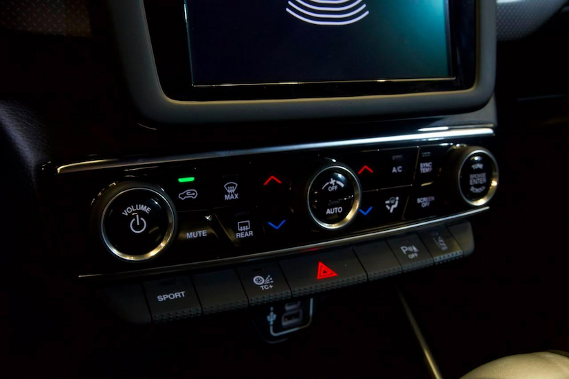 Foto do veículo FIAT TORO  ULTRA 1.3 16V 4X2 TB FLEX AUT. 2025 32 KM 159.900,00