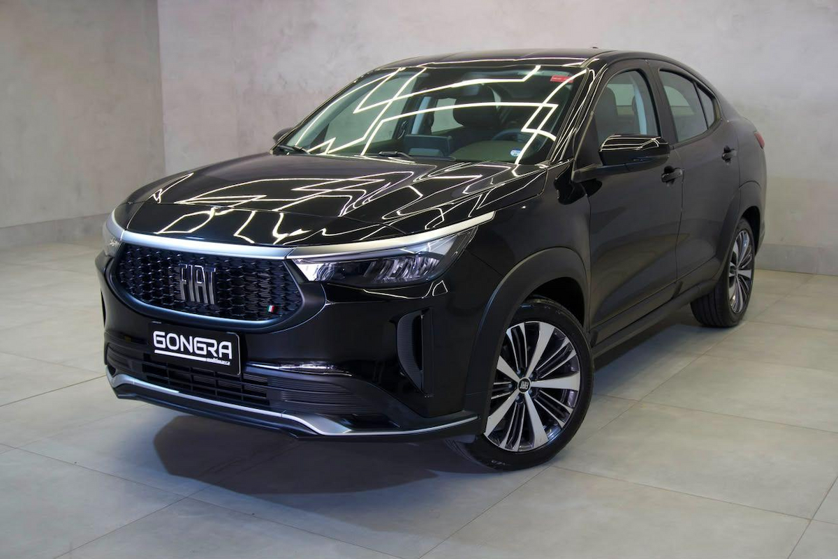 Foto do veículo FIAT FASTBACK  AUDACE 200 TB AUT (HÍBRIDO) 2025/2025 9.363 KM R$ 120.900,00