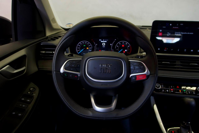 Foto do veículo FIAT FASTBACK  AUDACE 200 TB AUT (HÍBRIDO) 2025 9.363 KM 120.900,00