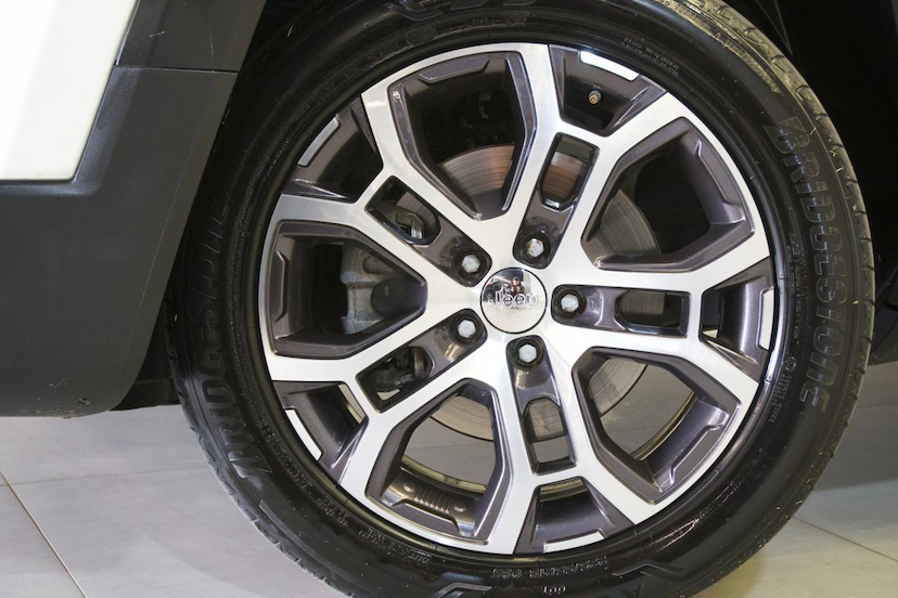 Foto do veículo JEEP RENEGADE  LONGITUDE T270 1.3 TB 4X2 FLEX AUT 2023 54.000 KM 104.900,00