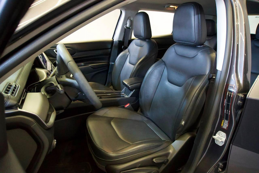 Foto do veículo JEEP COMPASS  LONG TF 2022 69.525 KM 118.900,00