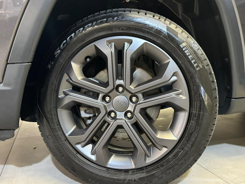 Foto do veículo JEEP COMPASS  LONG. T270 1.3 TB 4X2 FLEX AUT. 2022 90.566 KM 116.900,00