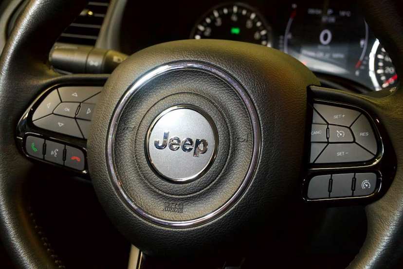 Foto do veículo JEEP RENEGADE  SPORT AT 2020 31.150 KM 78.900,00
