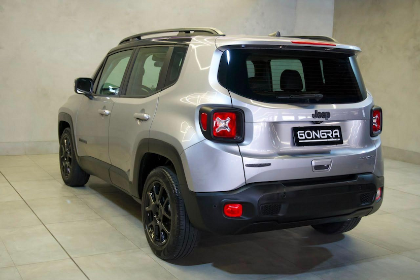 Foto do veículo JEEP RENEGADE  SPORT AT 2020 31.150 KM 78.900,00