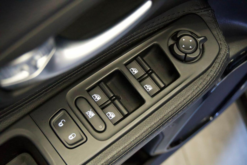 Foto do veículo JEEP RENEGADE  SPORT AT 2020 31.150 KM 78.900,00