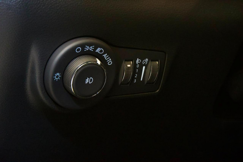 Foto do veículo JEEP COMMANDER  LIMITED T270 1.3 TB FLEX AUT 2023 11.182 KM 162.900,00