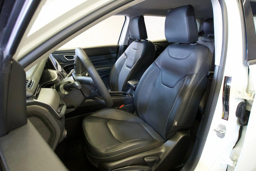 Foto do veículo JEEP COMPASS  LONG TF 2023 16.377 KM 134.900,00