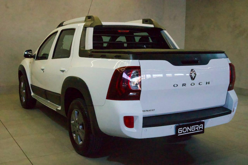 Foto do veículo RENAULT DUSTER OROCH OROCH 20 DYN42AT 2017 118.238 KM 70.900,00
