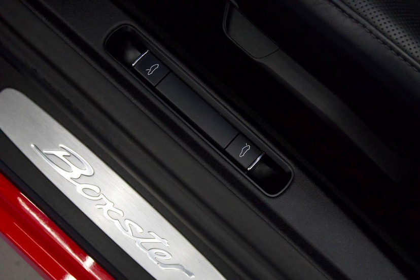 Foto do veículo PORSCHE BOXSTER PORSCHE  2019 15.600 KM 439.900,00