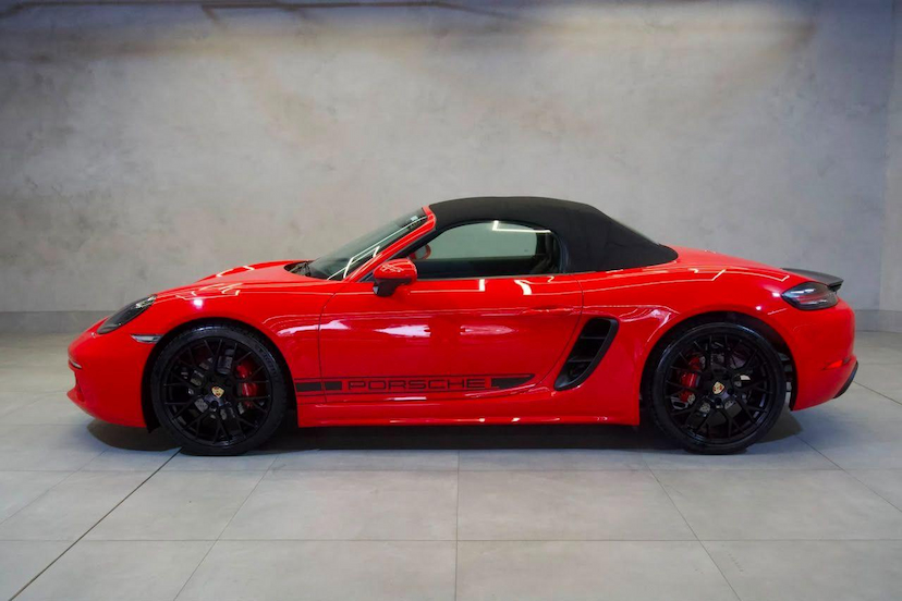 Foto do veículo PORSCHE BOXSTER PORSCHE  2019 15.600 KM 439.900,00