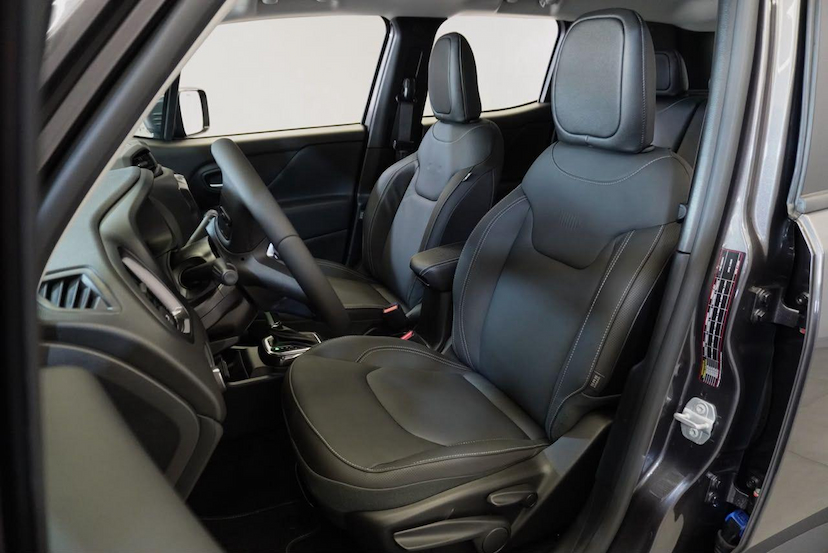 Foto do veículo JEEP RENEGADE  LONGITUDE NIGHT EAGLE 1.3 TB FLEX AUT 2026 36 KM 138.900,00