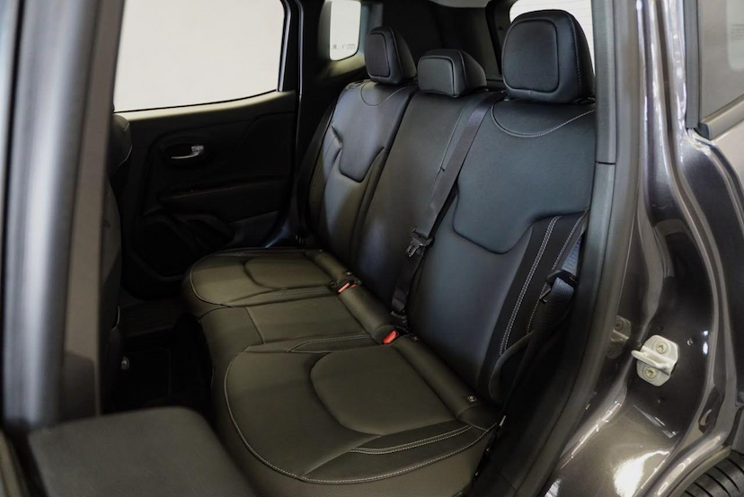 Foto do veículo JEEP RENEGADE  LONGITUDE NIGHT EAGLE 1.3 TB FLEX AUT 2026 36 KM 138.900,00