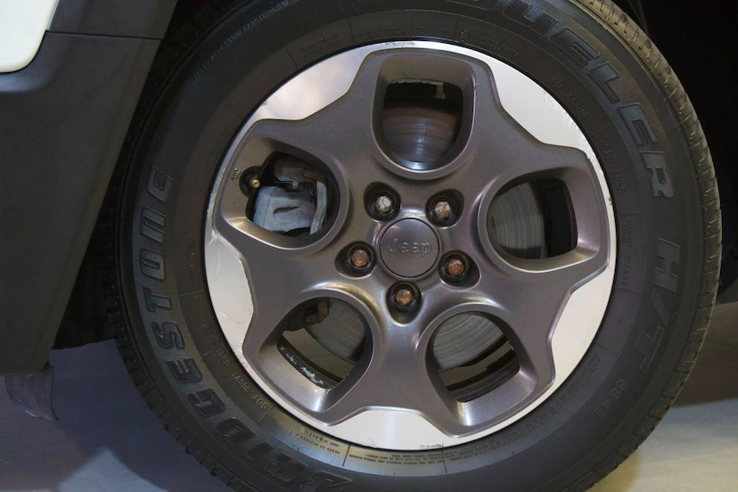 Foto do veículo JEEP RENEGADE  SPORT AT 2016 79.000 KM 66.900,00