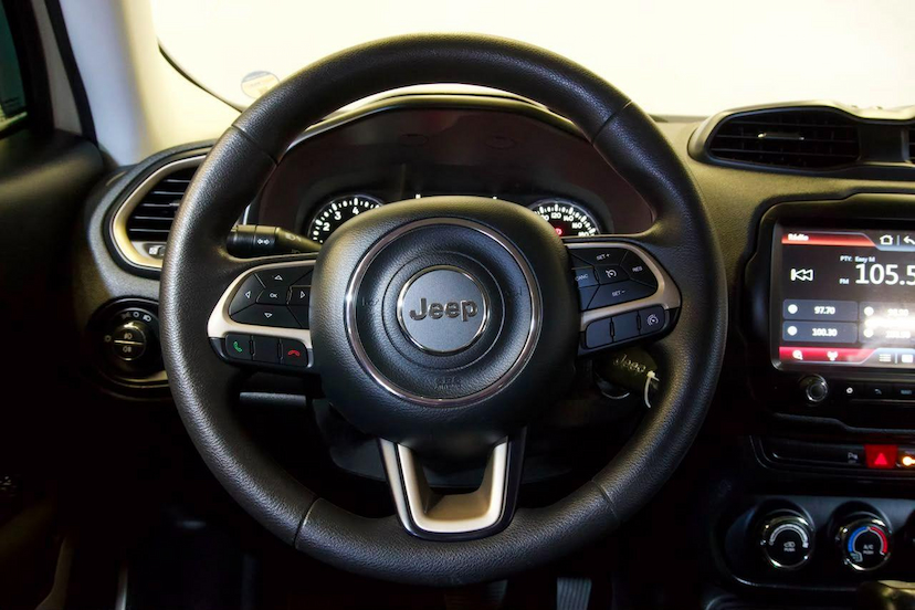 Foto do veículo JEEP RENEGADE  SPORT AT 2016 79.000 KM 66.900,00