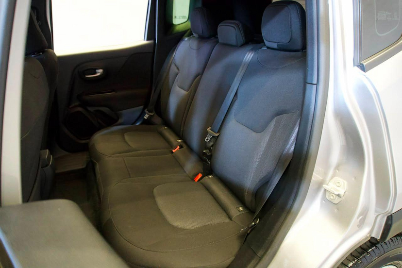 Foto do veículo JEEP RENEGADE  1.8 AUTOM. 2021 114.453 KM 75.900,00