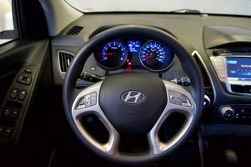 Foto do veículo HYUNDAI IX35  2015 68.000 KM 75.900,00