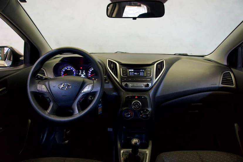 Foto do veículo HYUNDAI HB20  1.0 COMFORT 2017 66.800 KM 54.900,00