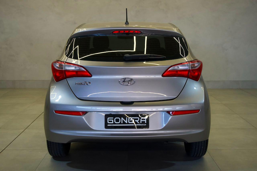 Foto do veículo HYUNDAI HB20  1.0 COMFORT 2017 66.800 KM 54.900,00