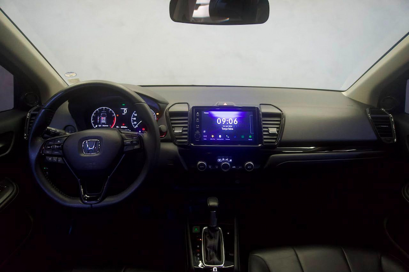 Foto do veículo HONDA CITY  EXL 2022 56.000 KM 96.900,00