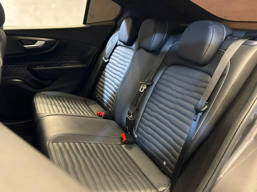 Foto do veículo FIAT FASTBACK  LIMITED ED 2024 22.637 KM 119.900,00