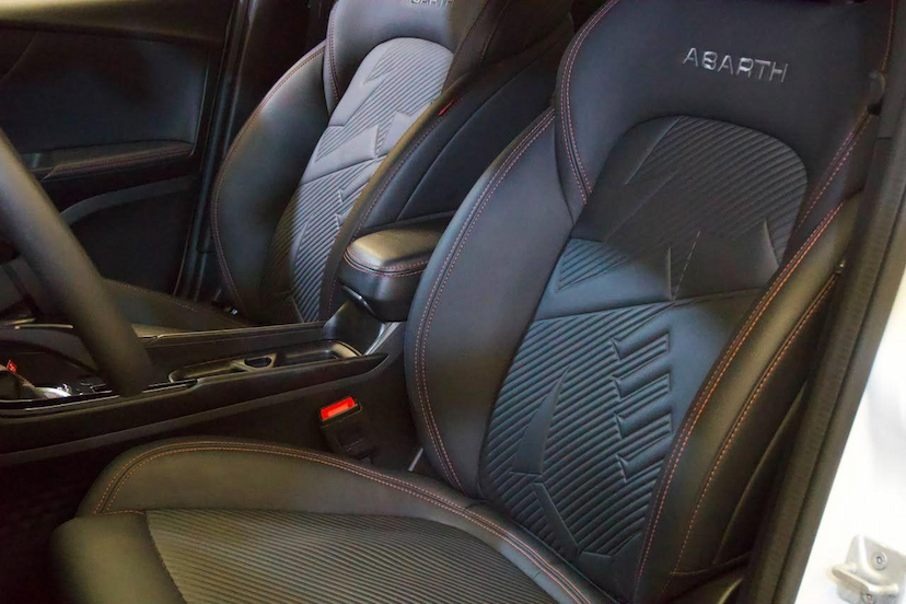 Foto do veículo FIAT FASTBACK  ABARTH 270 2026 18.398 KM 148.900,00
