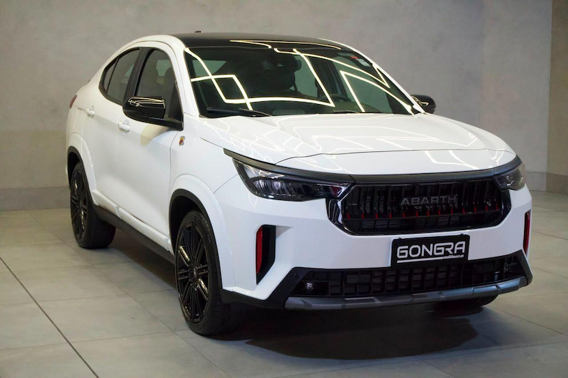 Foto do veículo FIAT FASTBACK  ABARTH 270 2026 18.398 KM 148.900,00