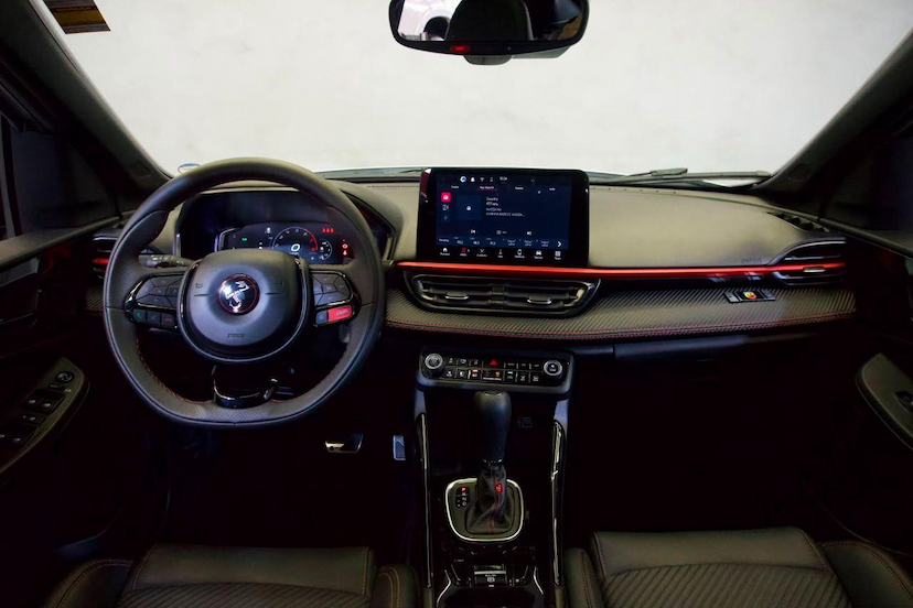Foto do veículo FIAT FASTBACK  ABARTH 270 2026 18.398 KM 148.900,00