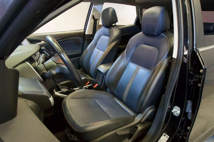 Foto do veículo CHEVROLET TRACKER  12T A PR 2023 25.859 KM 109.900,00