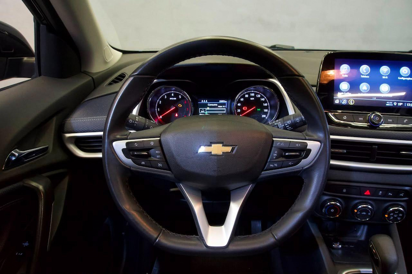 Foto do veículo CHEVROLET TRACKER  12T A PR 2023 25.859 KM 109.900,00
