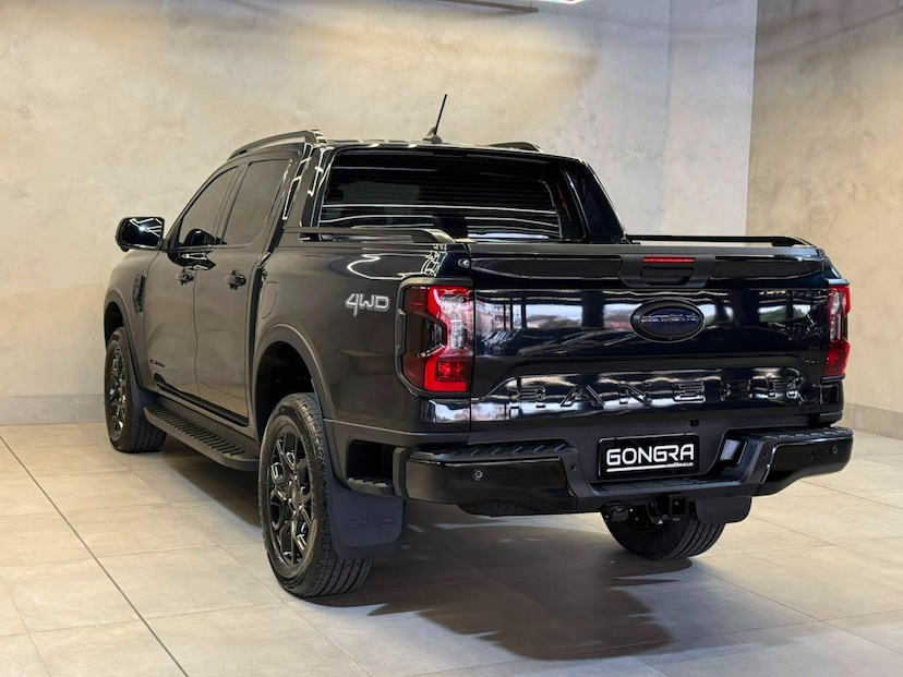 Foto do veículo FORD RANGER  LIMITED+ 3.0 V6 4X4 CD TB DIE AUT 2026 2.400 KM 329.900,00