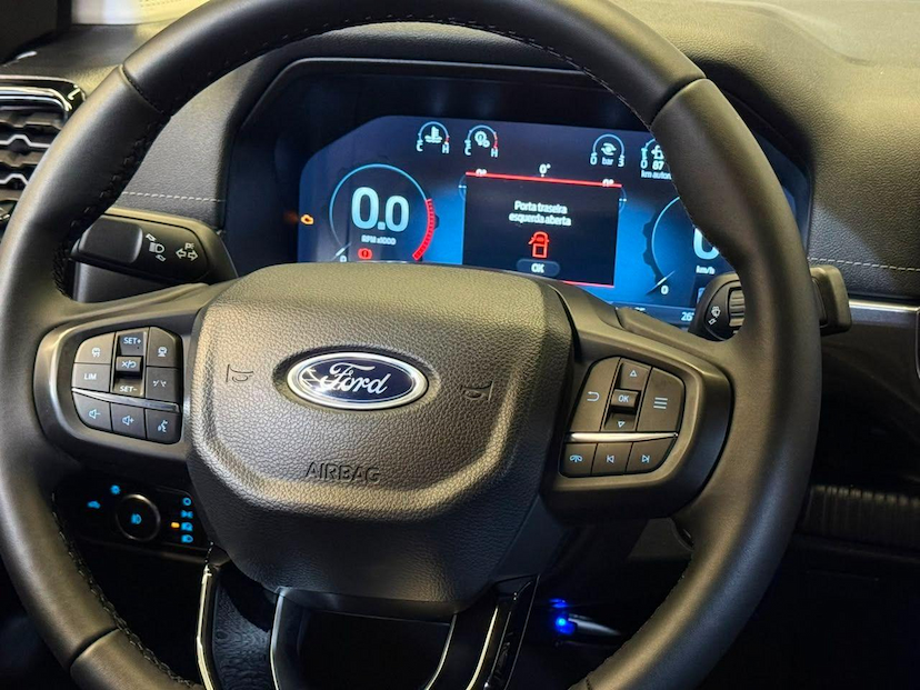 Foto do veículo FORD RANGER  LIMITED+ 3.0 V6 4X4 CD TB DIE AUT 2026 2.400 KM 329.900,00
