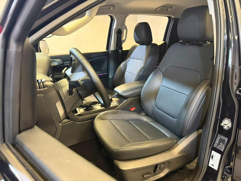 Foto do veículo FORD RANGER  LIMITED+ 3.0 V6 4X4 CD TB DIE AUT 2026 2.400 KM 329.900,00