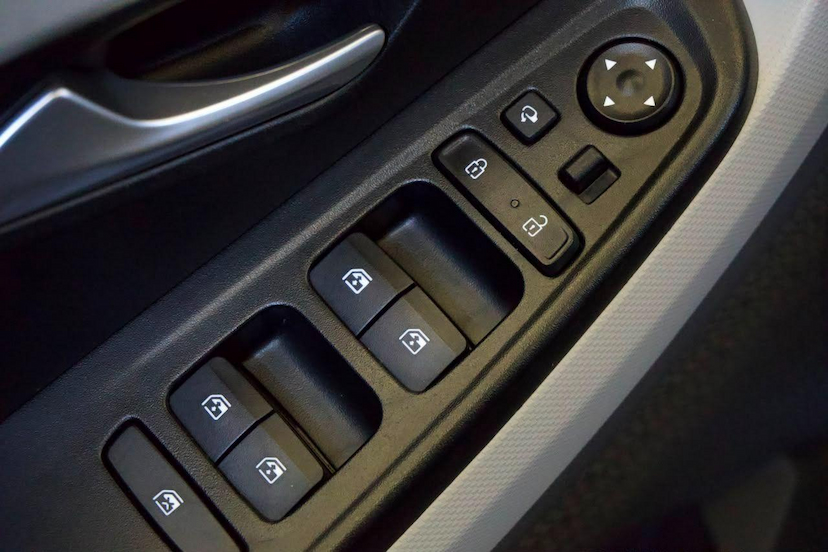 Foto do veículo HYUNDAI CRETA  ULTIMATE 1.6 TB 16V AUT. 2025 13.075 KM 155.900,00