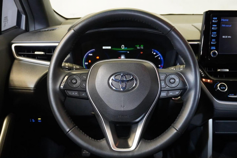Foto do veículo TOYOTA COROLLA CROSS  XRV 1.8 16V AUT.(HÍBRIDO) 2023 38.912 KM 149.900,00