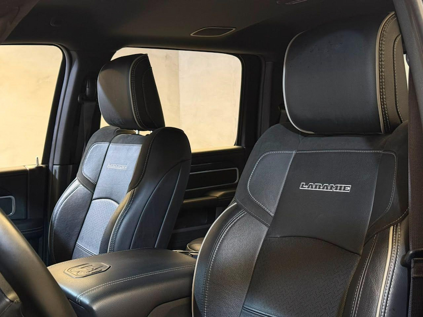 Foto do veículo RAM 3500  LARAMIE 6.7 TB CD 4X4 DIESEL 2022 493 KM 379.900,00