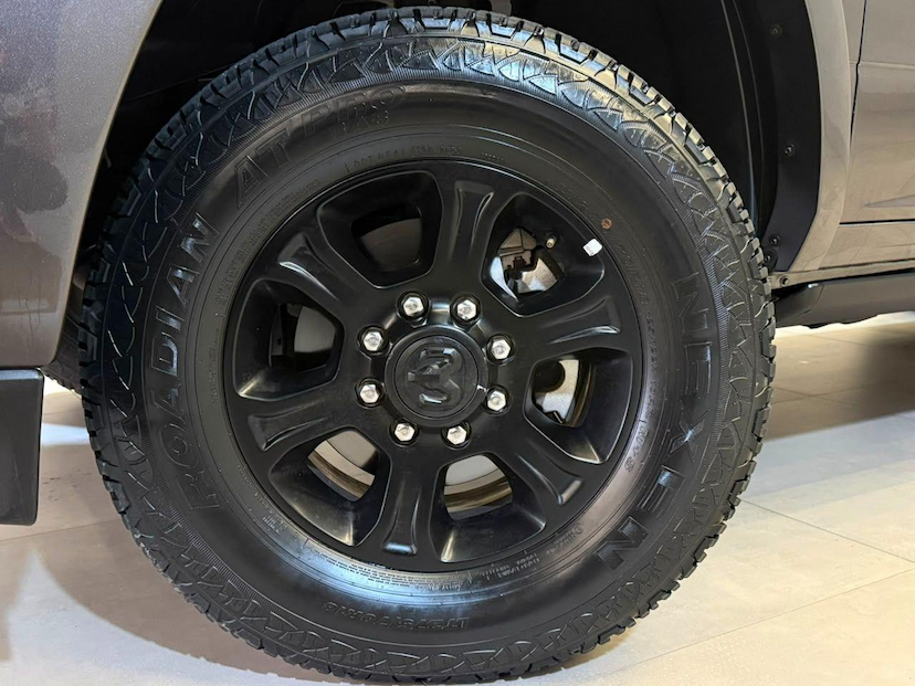 Foto do veículo RAM 3500  LARAMIE 6.7 TB CD 4X4 DIESEL 2022 493 KM 379.900,00