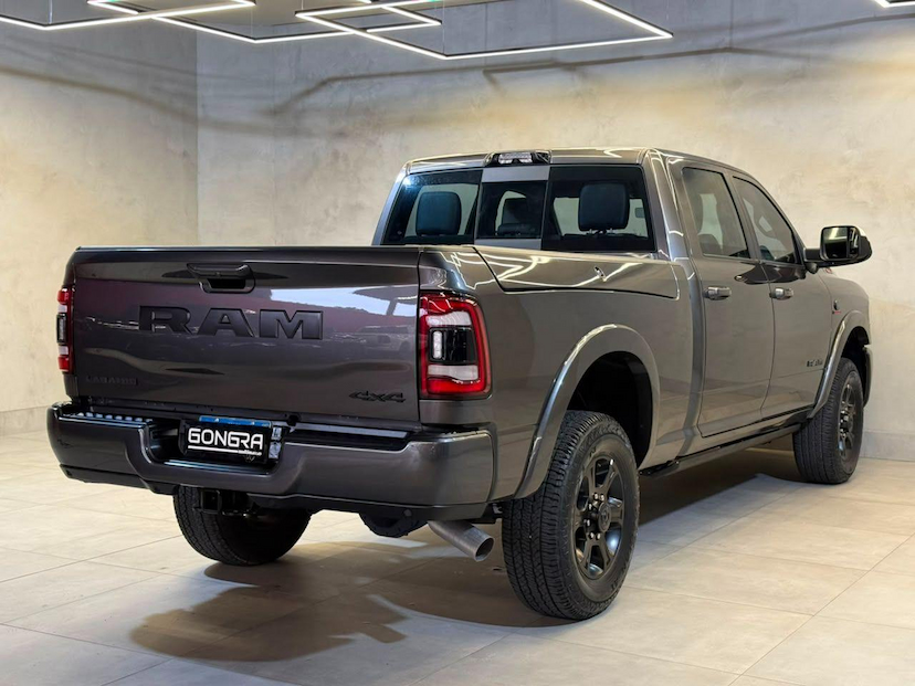 Foto do veículo RAM 3500  LARAMIE 6.7 TB CD 4X4 DIESEL 2022 493 KM 379.900,00