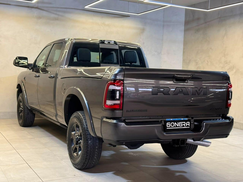 Foto do veículo RAM 3500  LARAMIE 6.7 TB CD 4X4 DIESEL 2022 493 KM 379.900,00