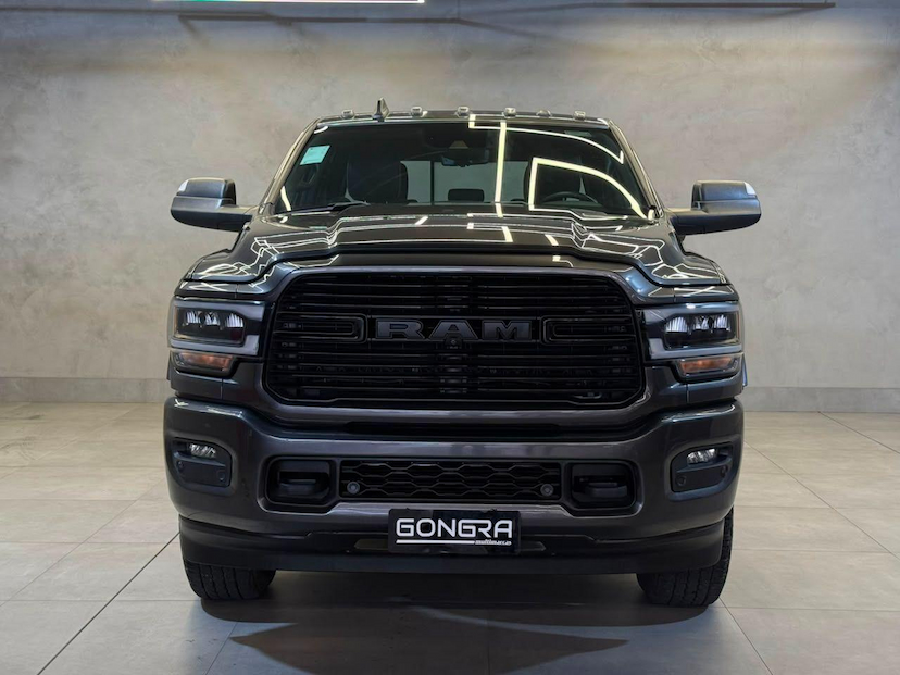 Foto do veículo RAM 3500  LARAMIE 6.7 TB CD 4X4 DIESEL 2022 493 KM 379.900,00