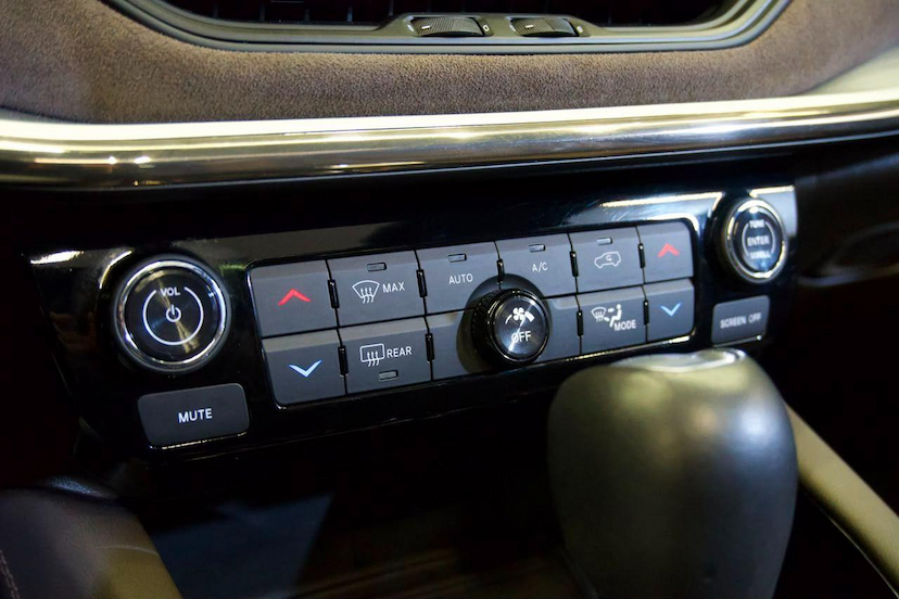 Foto do veículo JEEP COMMANDER  OVERLAND T270 1.3 TB FLEX AUT 2025 21.908 KM 199.900,00